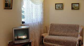 Гостевой дом Вилла ОРС Севастополь Полулюкс «Комфорт» с кухней-2